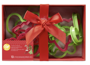 02-0-0419 Wilton Plastic Cookie Cutter Christmas Set/10